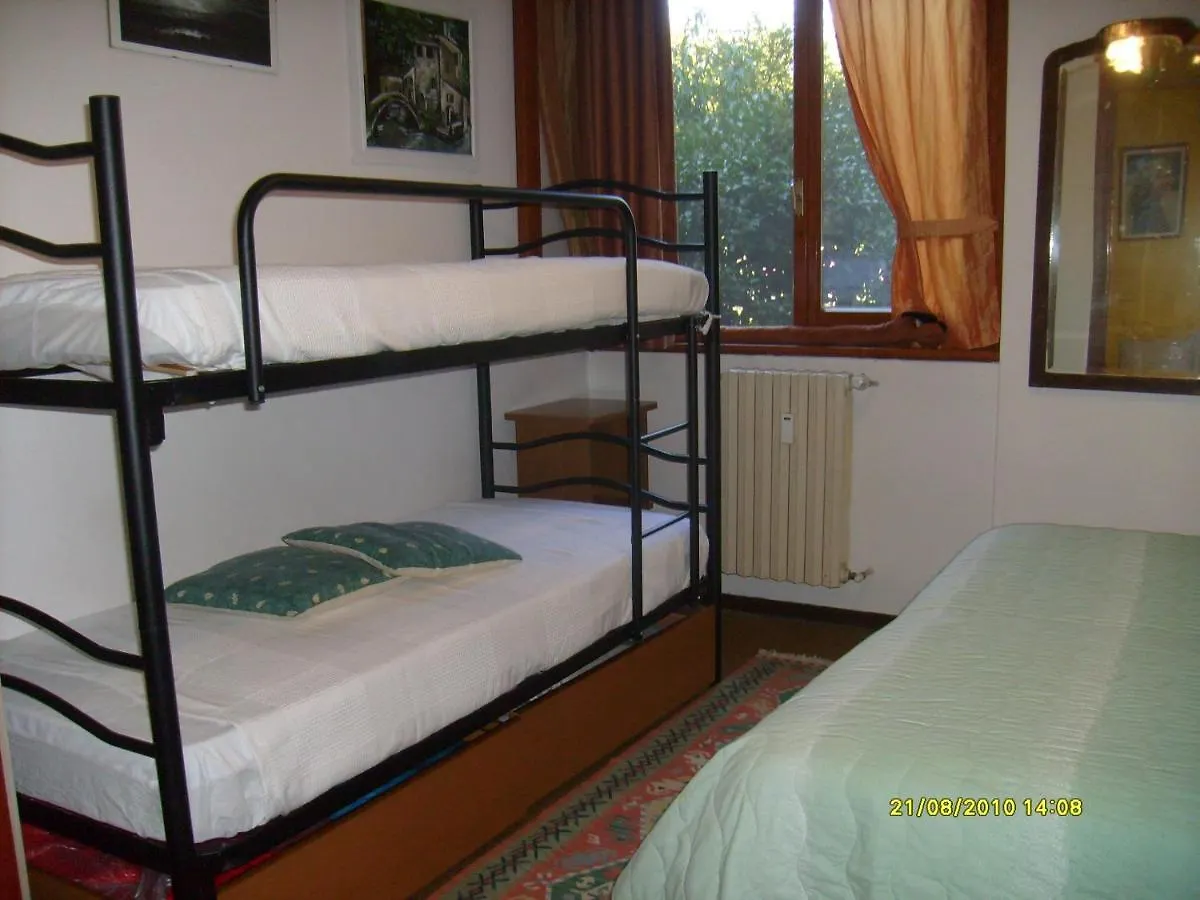 House Yanina Apartman Bellano 0*,